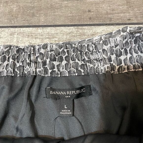 NWT Banana Republic Flounce Hem Mini Skirt - Picture 6 of 9